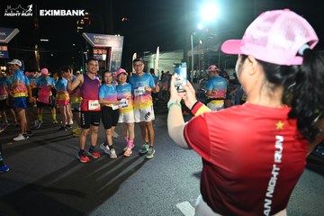 HO CHI MINH CITY NIGHT RUN EXIMBANK 2024 - Ảnh #1970018