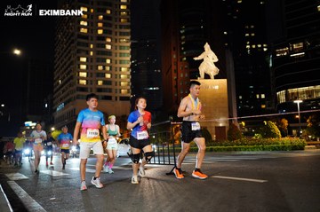 HO CHI MINH CITY NIGHT RUN EXIMBANK 2024 - Ảnh #1989963