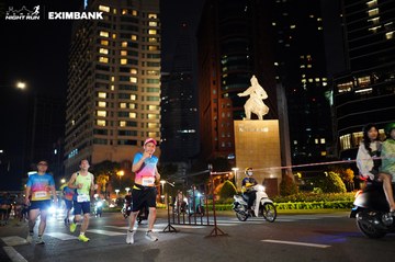 HO CHI MINH CITY NIGHT RUN EXIMBANK 2024 - Ảnh #1989629