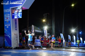 HO CHI MINH CITY NIGHT RUN EXIMBANK 2024 - Ảnh #2034646
