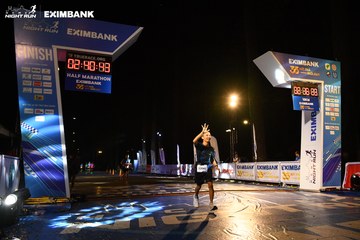 HO CHI MINH CITY NIGHT RUN EXIMBANK 2024 - Ảnh #2061612