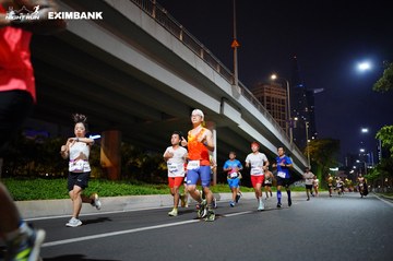 HO CHI MINH CITY NIGHT RUN EXIMBANK 2024 - Ảnh #1988889