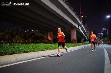 HO CHI MINH CITY NIGHT RUN EXIMBANK 2024 - Ảnh #1988704