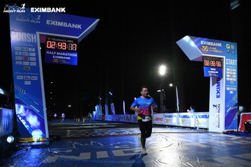 HO CHI MINH CITY NIGHT RUN EXIMBANK 2024 - Ảnh #2063420