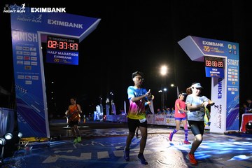 HO CHI MINH CITY NIGHT RUN EXIMBANK 2024 - Ảnh #2059575