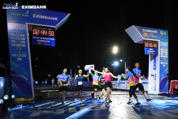 HO CHI MINH CITY NIGHT RUN EXIMBANK 2024 - Ảnh #2064824