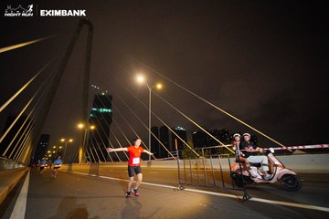 HO CHI MINH CITY NIGHT RUN EXIMBANK 2024 - Ảnh #2026201