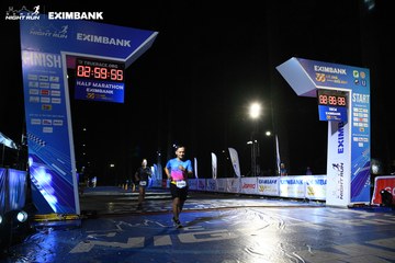 HO CHI MINH CITY NIGHT RUN EXIMBANK 2024 - Ảnh #2060963