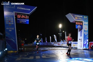 HO CHI MINH CITY NIGHT RUN EXIMBANK 2024 - Ảnh #2059635