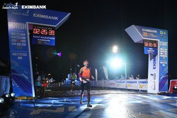 HO CHI MINH CITY NIGHT RUN EXIMBANK 2024 - Ảnh #2060750