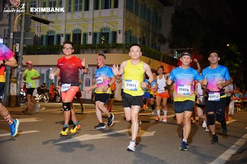 HO CHI MINH CITY NIGHT RUN EXIMBANK 2024 - Ảnh #2032155