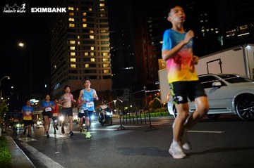 HO CHI MINH CITY NIGHT RUN EXIMBANK 2024 - Ảnh #1990588