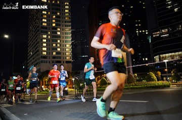 HO CHI MINH CITY NIGHT RUN EXIMBANK 2024 - Ảnh #1991298