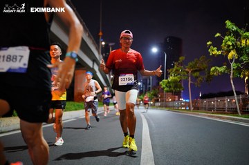 HO CHI MINH CITY NIGHT RUN EXIMBANK 2024 - Ảnh #1988829