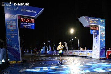 HO CHI MINH CITY NIGHT RUN EXIMBANK 2024 - Ảnh #2064960