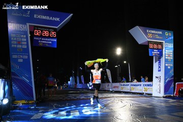 HO CHI MINH CITY NIGHT RUN EXIMBANK 2024 - Ảnh #2064173