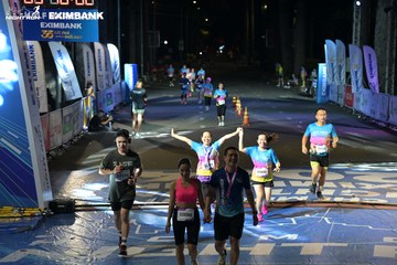 HO CHI MINH CITY NIGHT RUN EXIMBANK 2024 - Ảnh #2027545