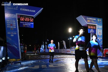 HO CHI MINH CITY NIGHT RUN EXIMBANK 2024 - Ảnh #2059180