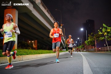 HO CHI MINH CITY NIGHT RUN EXIMBANK 2024 - Ảnh #1988638
