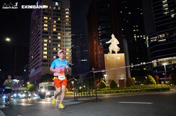 HO CHI MINH CITY NIGHT RUN EXIMBANK 2024 - Ảnh #1990035