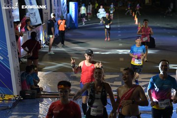 HO CHI MINH CITY NIGHT RUN EXIMBANK 2024 - Ảnh #2026957