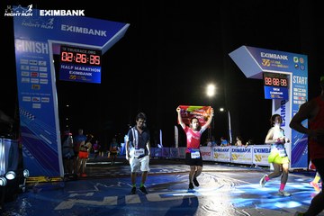 HO CHI MINH CITY NIGHT RUN EXIMBANK 2024 - Ảnh #2062155