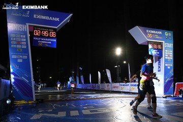 HO CHI MINH CITY NIGHT RUN EXIMBANK 2024 - Ảnh #2065173