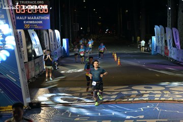 HO CHI MINH CITY NIGHT RUN EXIMBANK 2024 - Ảnh #2027180