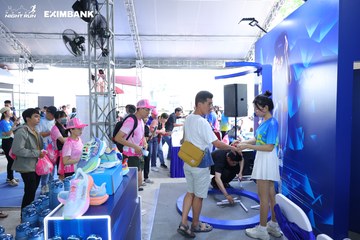HO CHI MINH CITY NIGHT RUN EXIMBANK 2024 - Ảnh #1965626