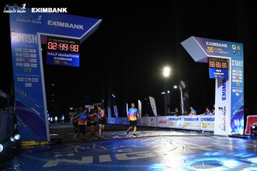 HO CHI MINH CITY NIGHT RUN EXIMBANK 2024 - Ảnh #2064700