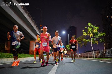 HO CHI MINH CITY NIGHT RUN EXIMBANK 2024 - Ảnh #1988757