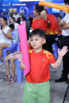 HO CHI MINH CITY NIGHT RUN EXIMBANK 2024 - Ảnh #1965131
