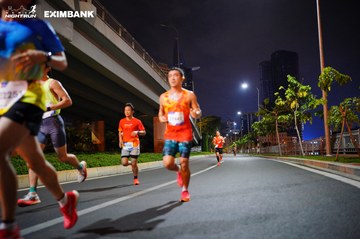 HO CHI MINH CITY NIGHT RUN EXIMBANK 2024 - Ảnh #1988583