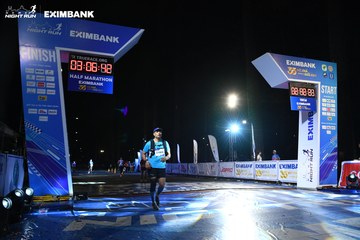 HO CHI MINH CITY NIGHT RUN EXIMBANK 2024 - Ảnh #2065583