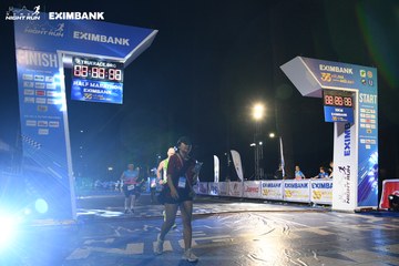 HO CHI MINH CITY NIGHT RUN EXIMBANK 2024 - Ảnh #2064510