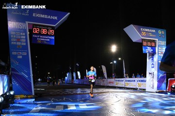 HO CHI MINH CITY NIGHT RUN EXIMBANK 2024 - Ảnh #2059918