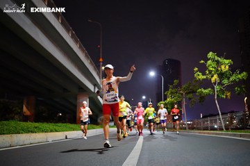 HO CHI MINH CITY NIGHT RUN EXIMBANK 2024 - Ảnh #1988751