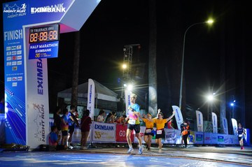 HO CHI MINH CITY NIGHT RUN EXIMBANK 2024 - Ảnh #2034329