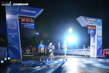 HO CHI MINH CITY NIGHT RUN EXIMBANK 2024 - Ảnh #2059492
