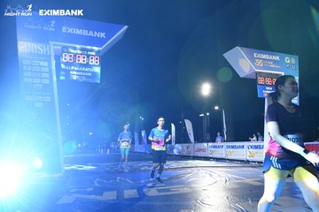 HO CHI MINH CITY NIGHT RUN EXIMBANK 2024 - Ảnh #2065474