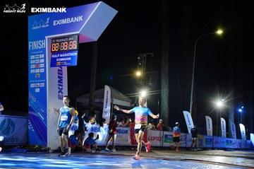 HO CHI MINH CITY NIGHT RUN EXIMBANK 2024 - Ảnh #2033254