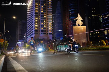 HO CHI MINH CITY NIGHT RUN EXIMBANK 2024 - Ảnh #1989295