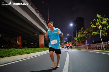 HO CHI MINH CITY NIGHT RUN EXIMBANK 2024 - Ảnh #1988725