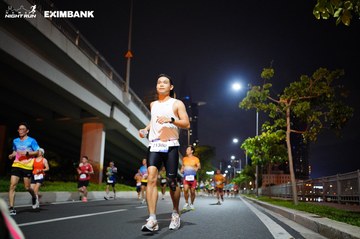 HO CHI MINH CITY NIGHT RUN EXIMBANK 2024 - Ảnh #1988951