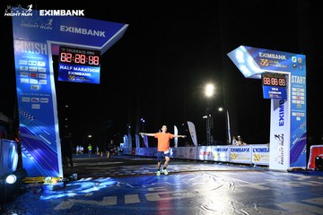 HO CHI MINH CITY NIGHT RUN EXIMBANK 2024 - Ảnh #2064338