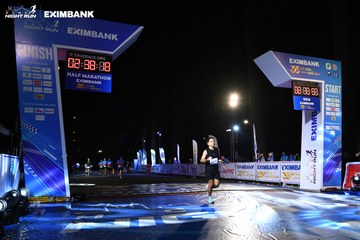 HO CHI MINH CITY NIGHT RUN EXIMBANK 2024 - Ảnh #2059767