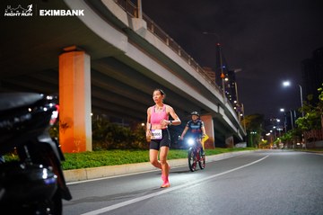 HO CHI MINH CITY NIGHT RUN EXIMBANK 2024 - Ảnh #1988567