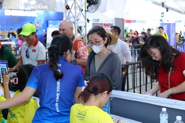 HO CHI MINH CITY NIGHT RUN EXIMBANK 2024 - Ảnh #1966146