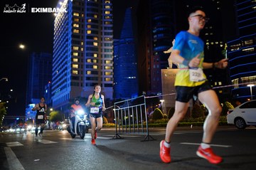 HO CHI MINH CITY NIGHT RUN EXIMBANK 2024 - Ảnh #1989435