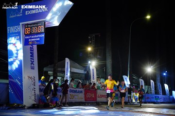 HO CHI MINH CITY NIGHT RUN EXIMBANK 2024 - Ảnh #2033873